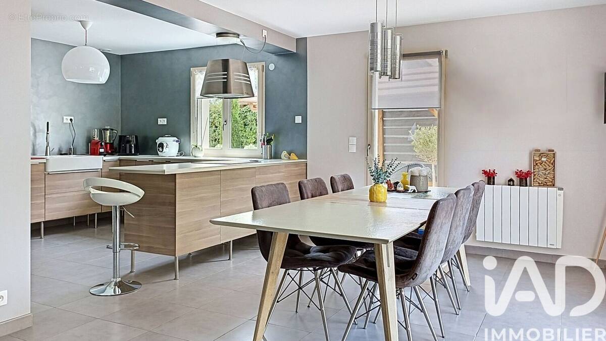 Photo 1 - Maison à CORCELLES-LES-MONTS
