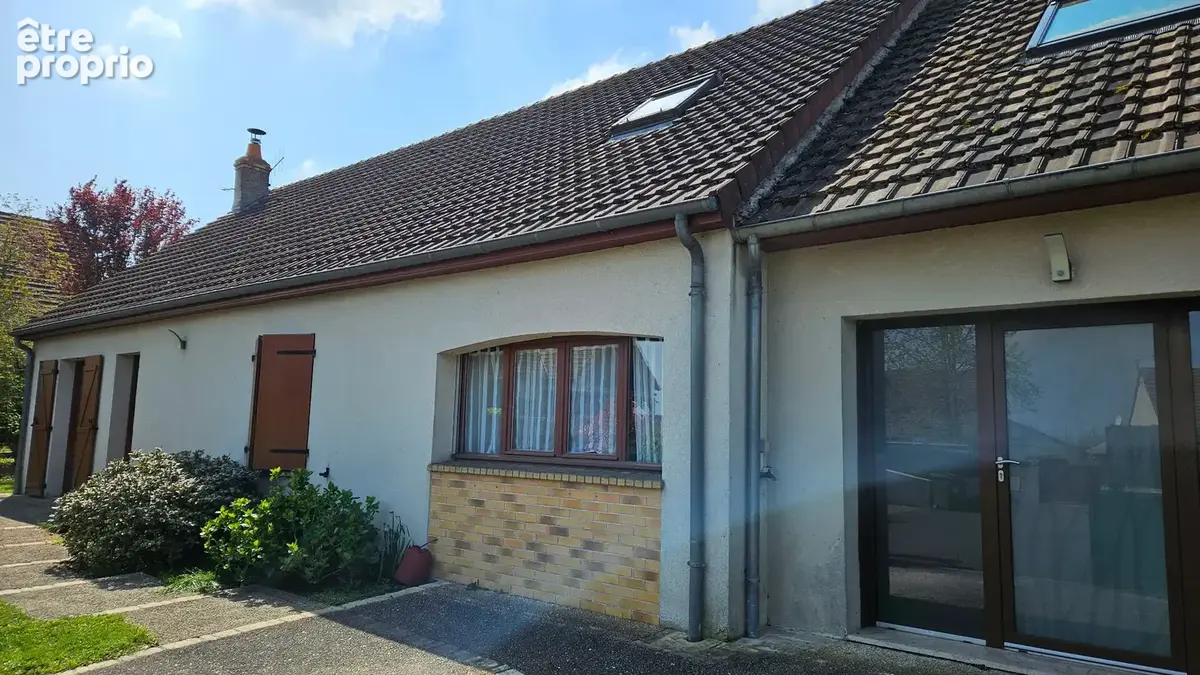 Maison  - 162 m² - NOTRE DAME D'OE - photo 11