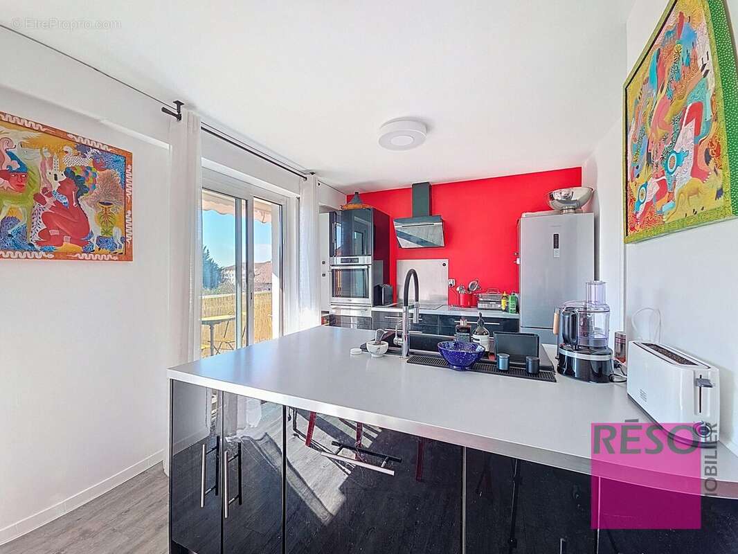 Appartement à VILLE-LA-GRAND