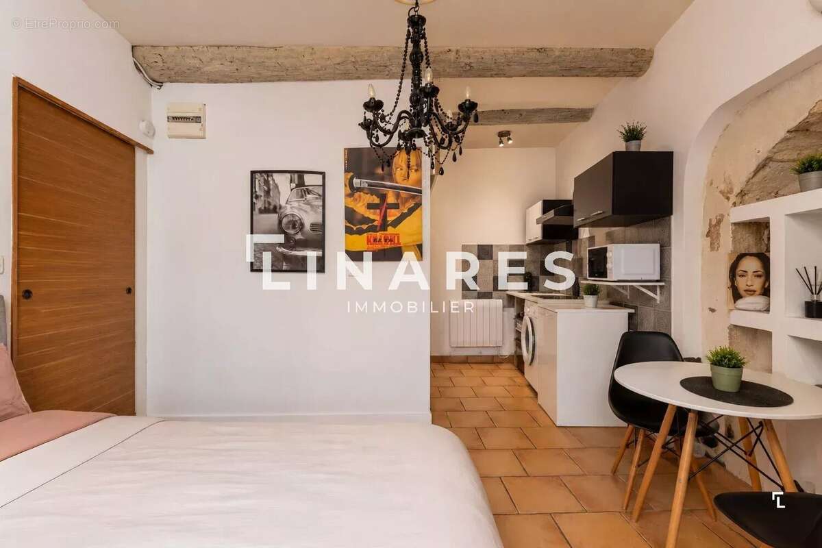 LE CAMPRA - Studio de 16m2 - 13100 AIX CENTRE - photo 2