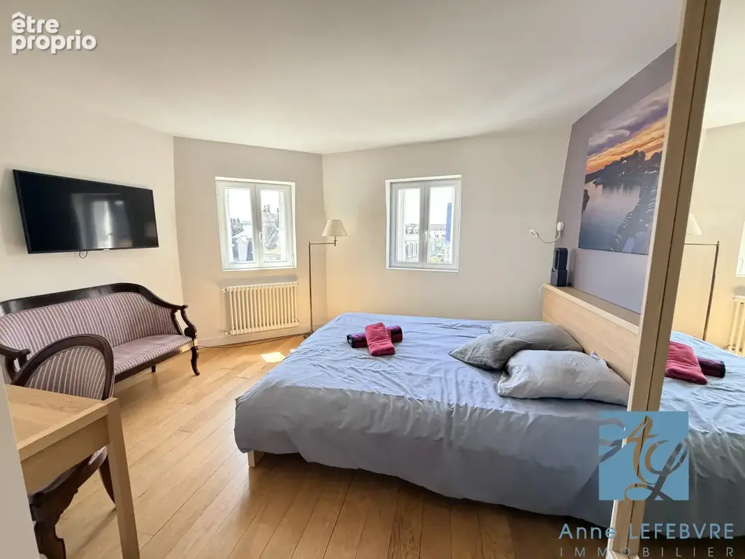 GRANDE MAISON à fort investissement - photo 14