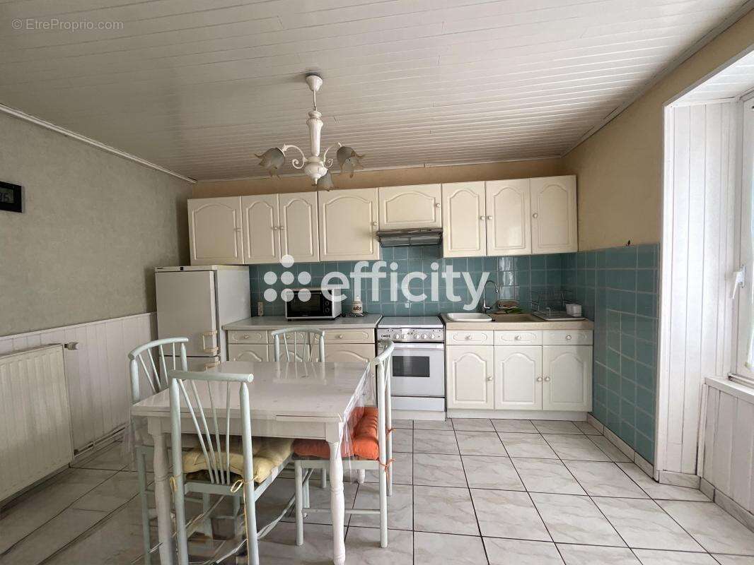 Maison à SAINT-PRIEST