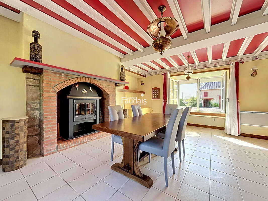 Maison 158 m² à Saint-Jean-De-Daye  - photo 6