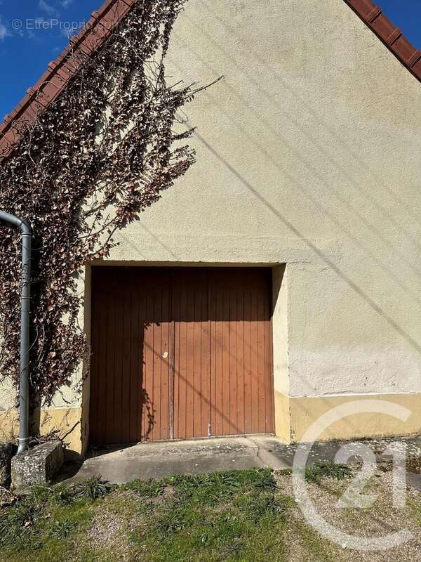 Maison à POUILLY-SUR-LOIRE