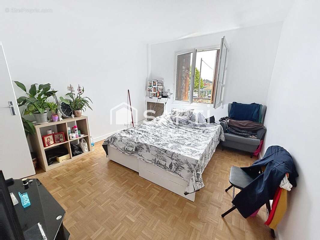 Photo 8 - Appartement à RUEIL-MALMAISON