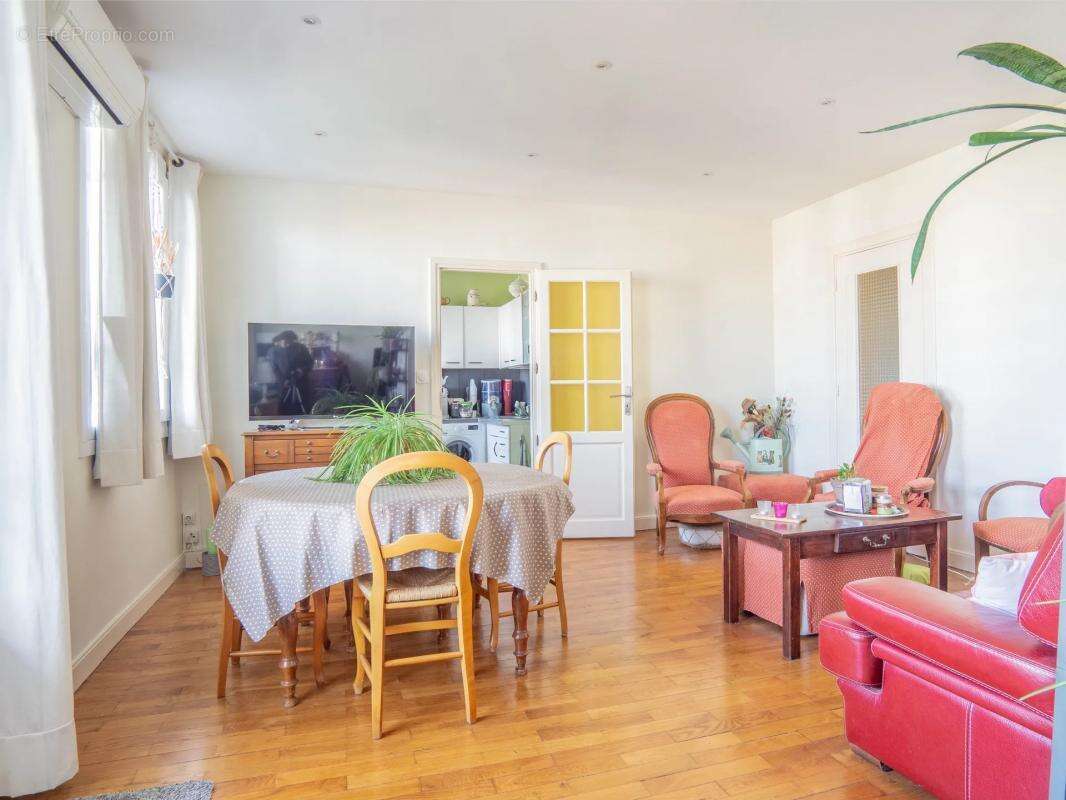 Appartement à LYON-8E