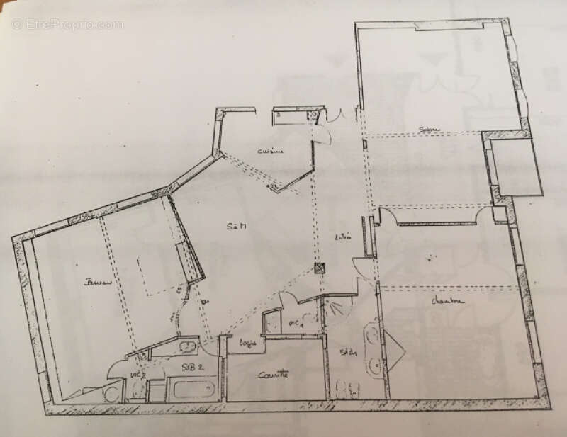 Appartement à PARIS-16E