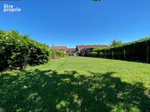 Maison à SEISSAN