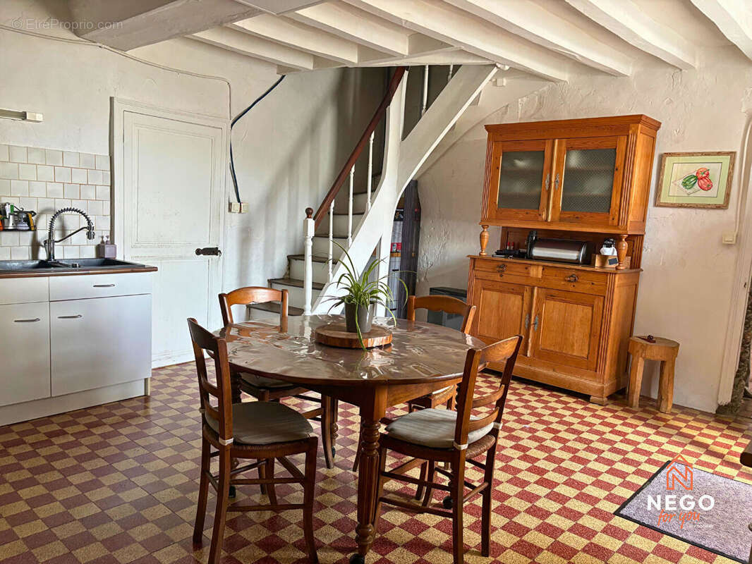 Maison  4 pièces 135 m2 - photo 2