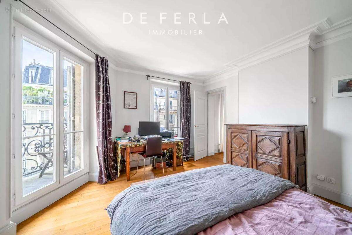 Appartement à PARIS-5E