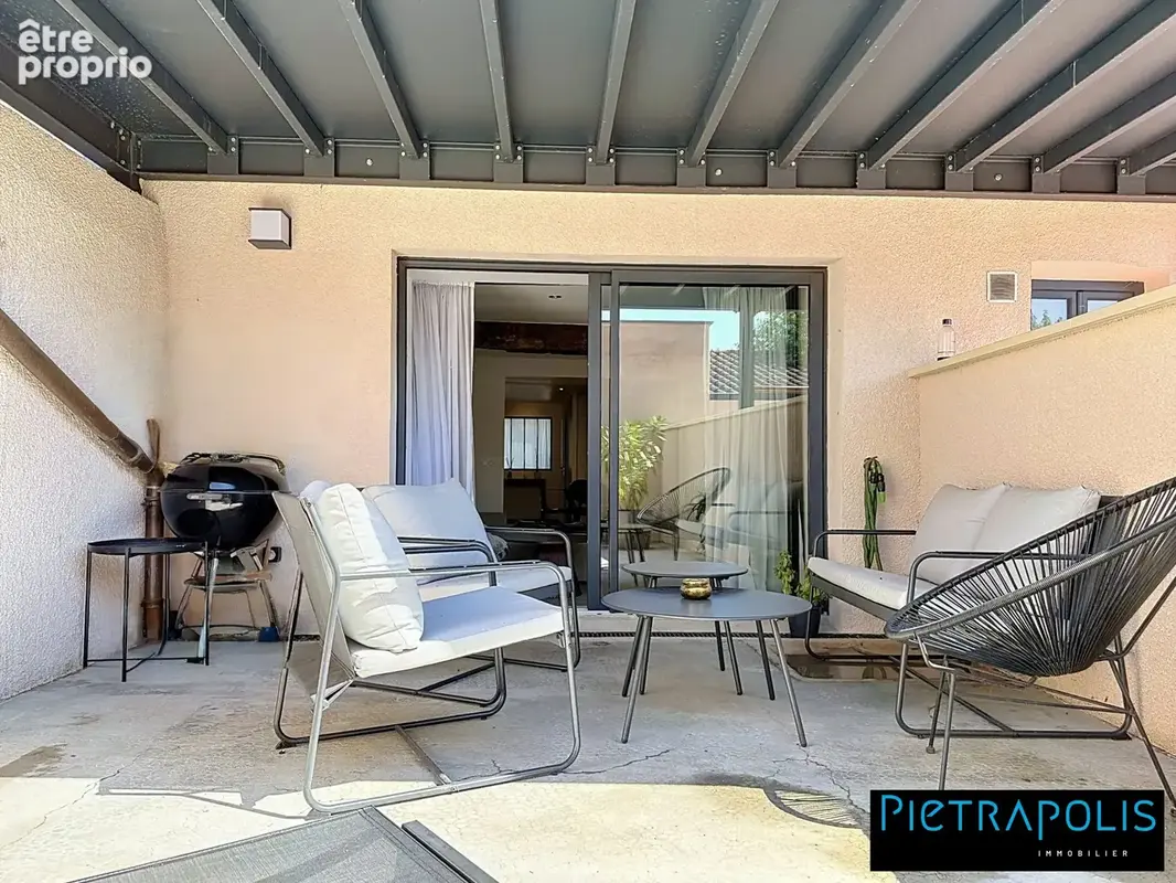 Appartement 50 m² à Charentay  - photo 4