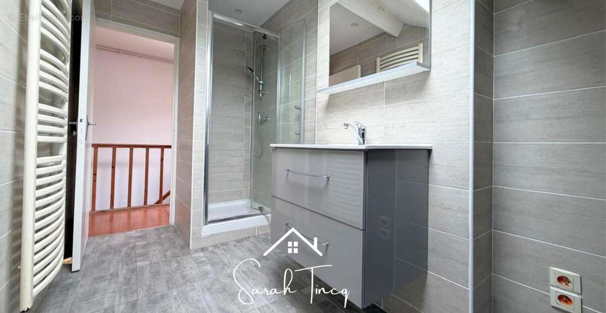 Appartement 259 m² à Lens  - photo 6