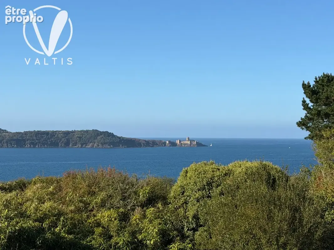Photo Maison à Saint-Cast-Le-Guildo au prix de 849 300€