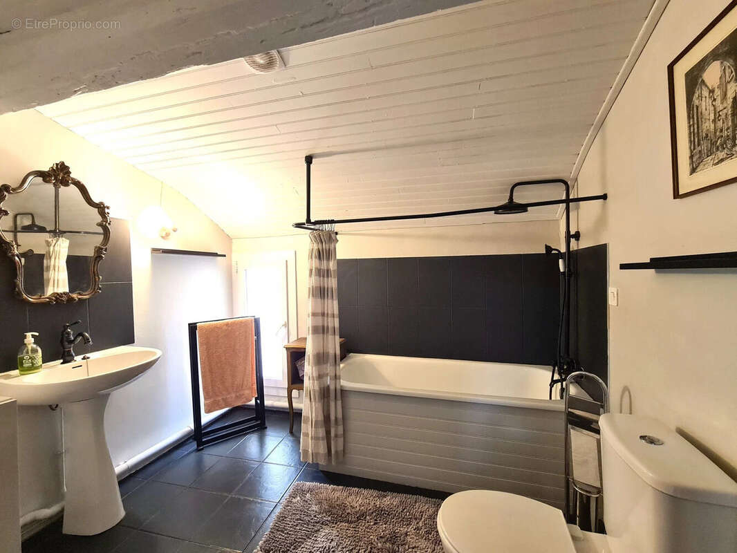 Maison 135 m² à Pouzolles  - photo 8