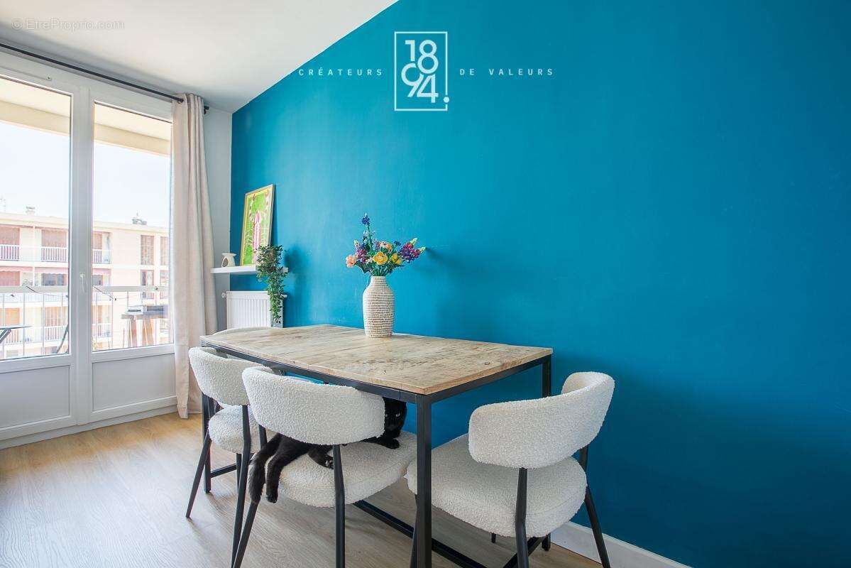 Appartement à MARSEILLE-8E