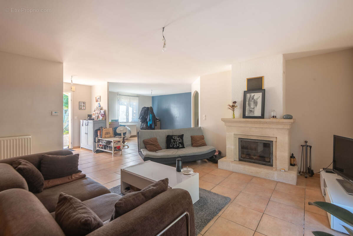 Maison à FARGUES-SAINT-HILAIRE