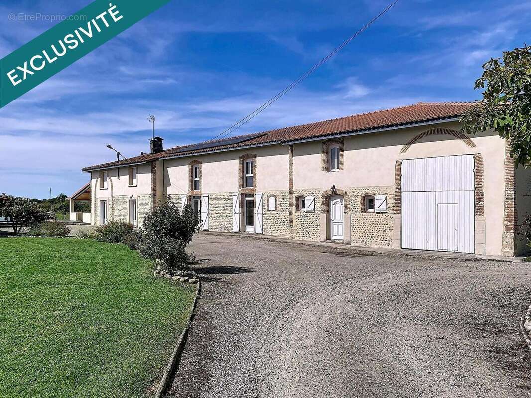 Maison 410 m² à Mazeres  - photo 2