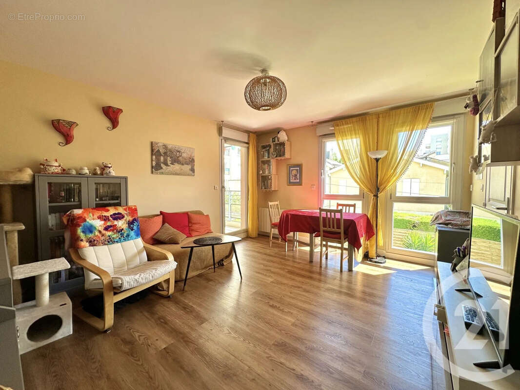 Appartement à VILLEURBANNE