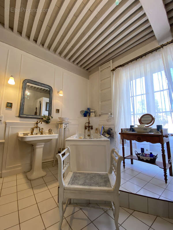 Maison à SAUVAGNAT-SAINTE-MARTHE