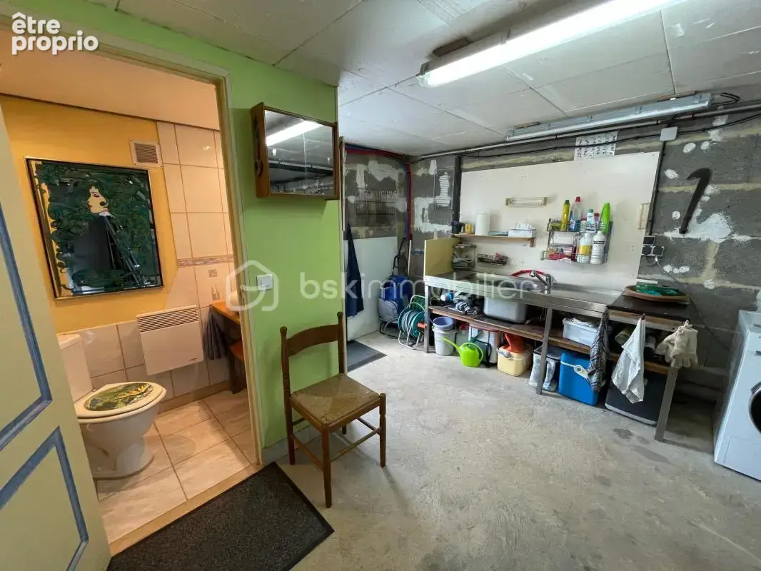 Maison sur sous-sol complet rénovée avec soins sur 3532 m² de terrain non clos - photo 26