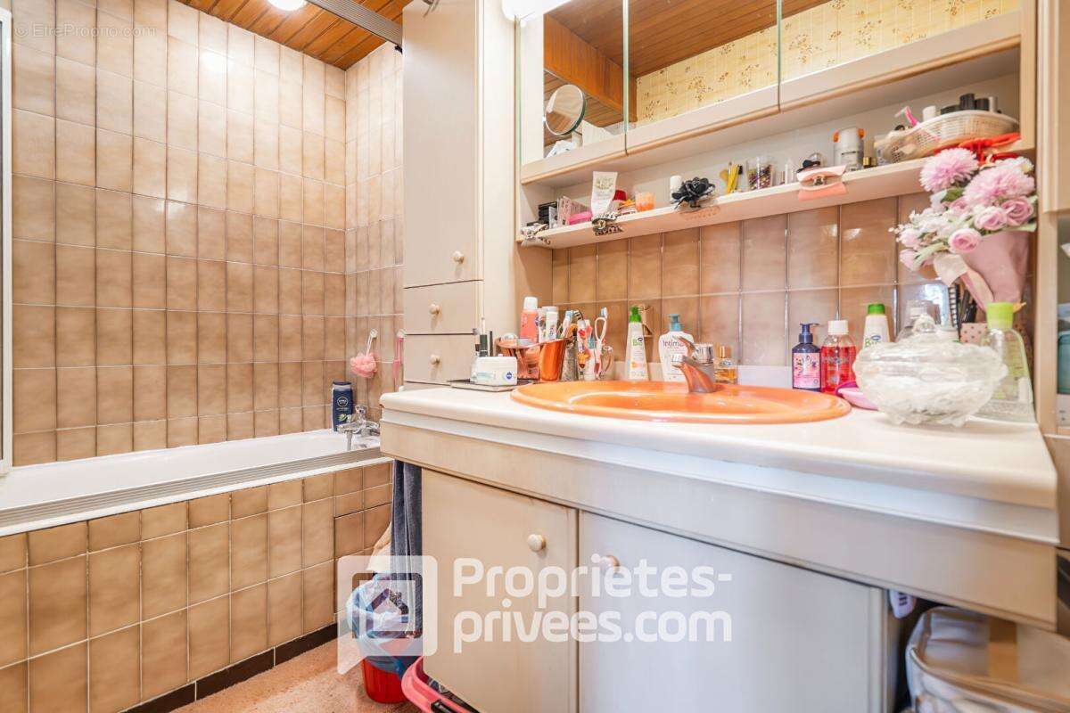 Appartement à NANTERRE