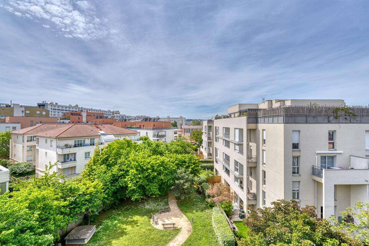 Appartement à LYON-8E
