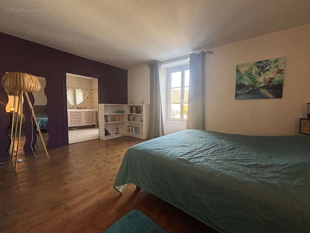 Maison à BONNES