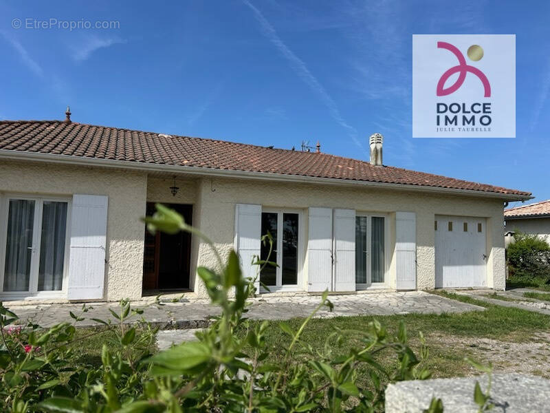 Maison à BLANQUEFORT