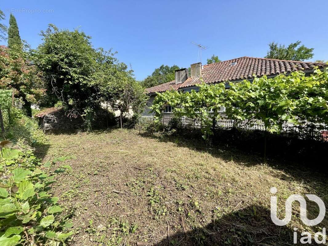Terrain 245 m² à Salechan  - photo 5