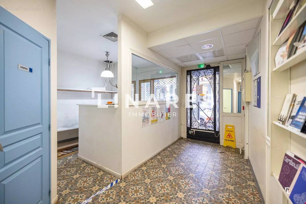 Commerce à MARSEILLE-1E