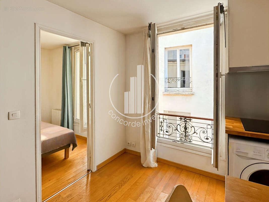 Appartement à PARIS-18E