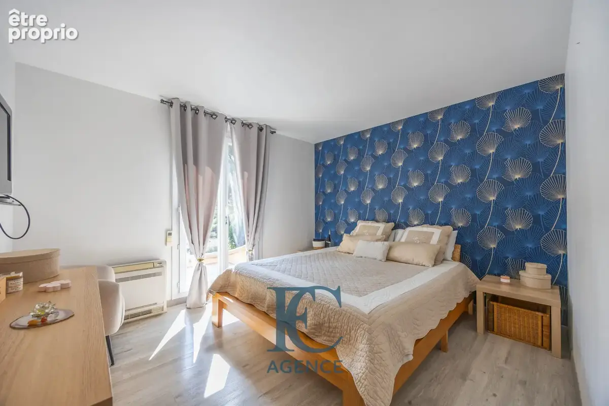 Maison de 171 m2 au calme avec piscine, garages et dépendance - photo 5