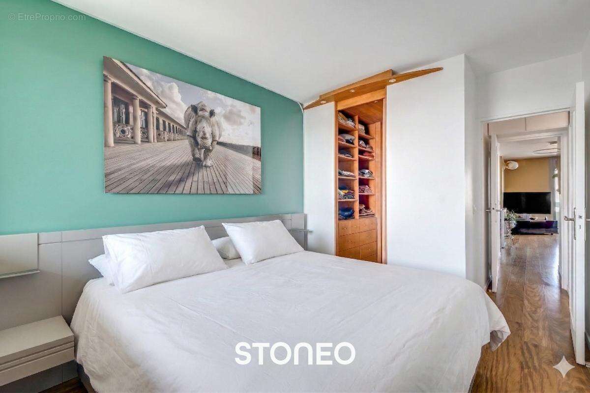 Appartement à PARIS-15E