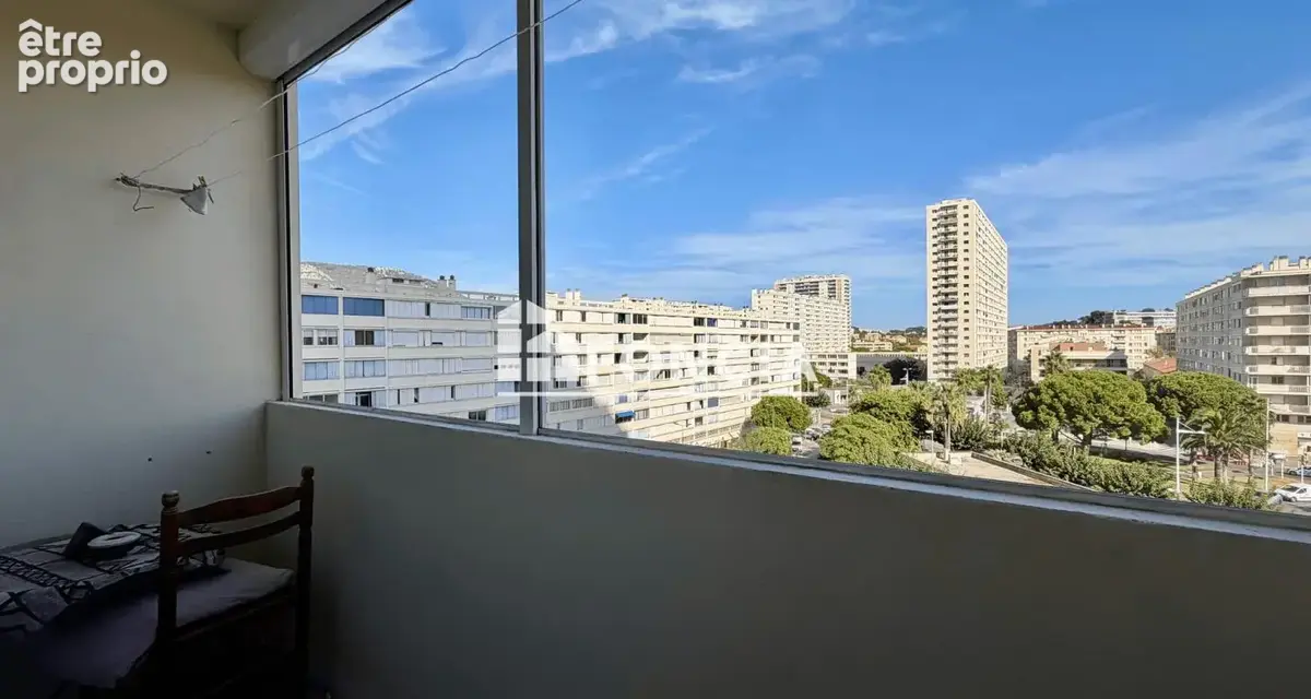 Toulon le mourillon/port marchand t3 traversant vue mer-parking prive - photo 7