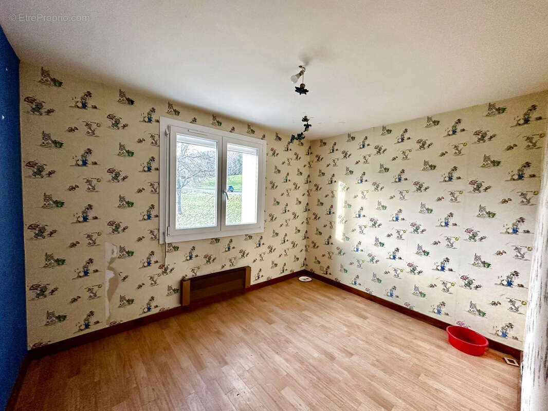 Maison à VELLEROT-LES-BELVOIR