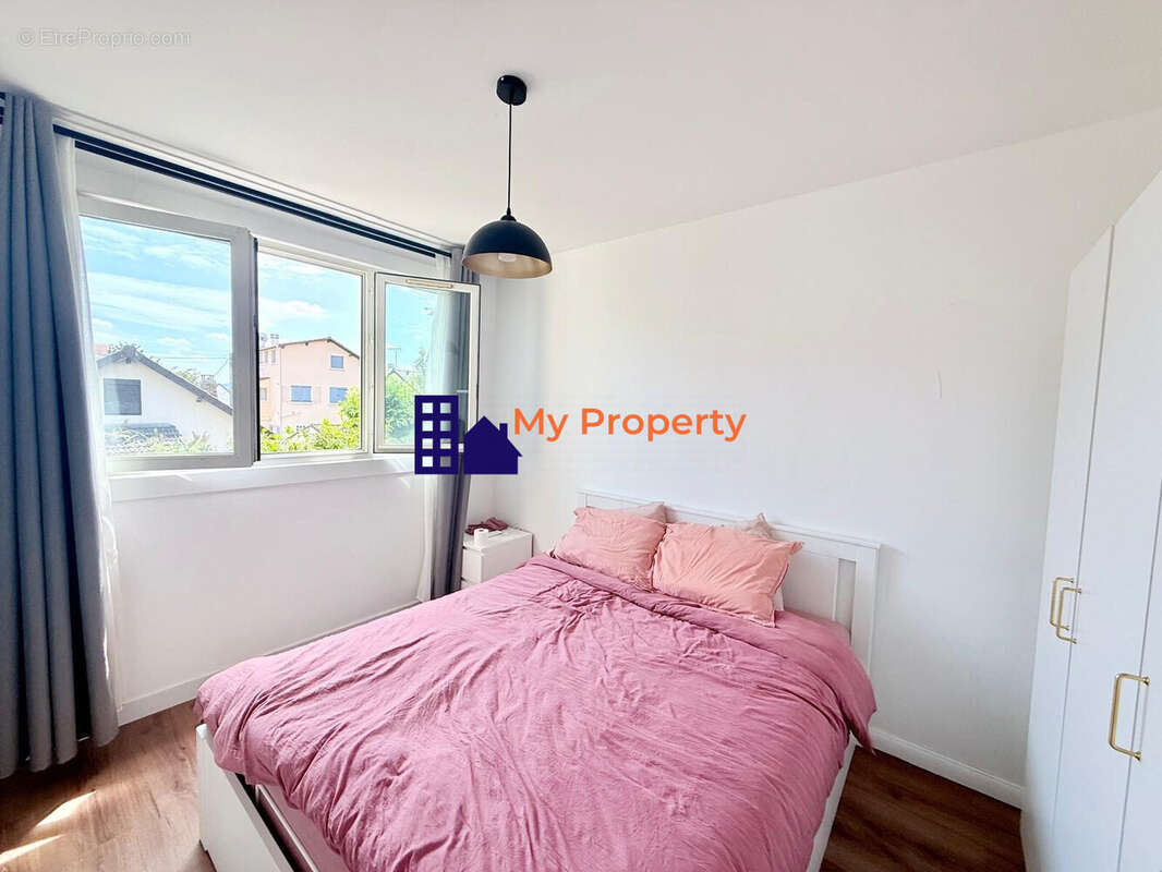 Appartement à HOUILLES