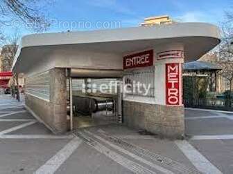 Appartement à PARIS-19E