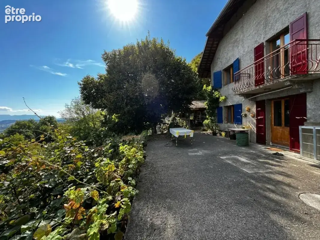 Vallières-sur-fier – batisse de caractere  vue d’exception et potentiel d’agrandissement - photo 2