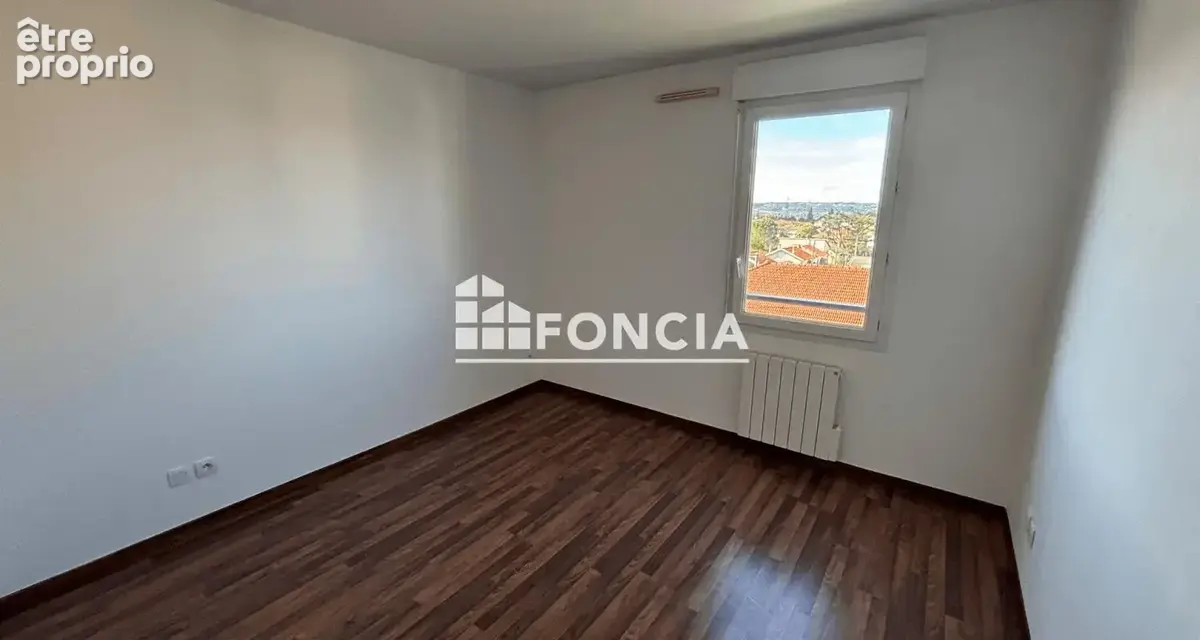 Décines Centre - T3 de 64 m2 - photo 5