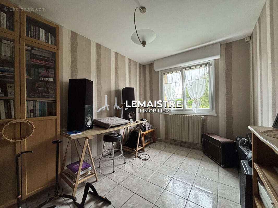 Maison à vendre- Gonneville La Mallet- 114 m2-  4 chambres - photo 11