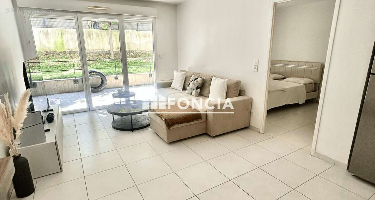 Appartement à MARSEILLE-8E