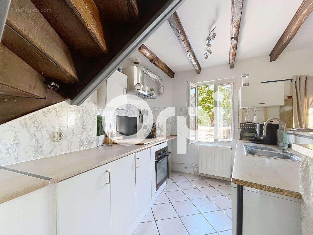 À VENDRE ! Maison de charme en pierre – Bourg d'Ussac (19270) - photo 5