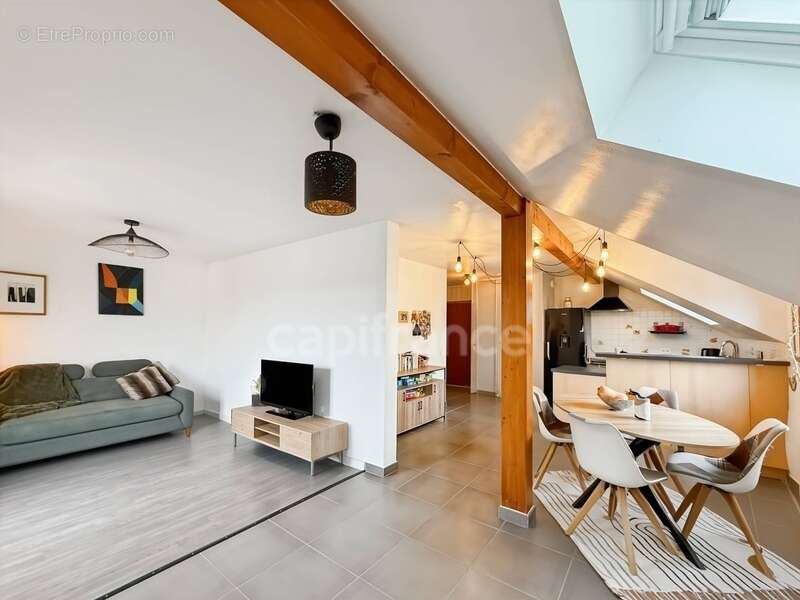 Appartement à GRILLY