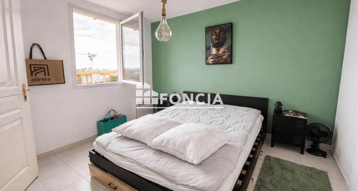 Appartement à HYERES