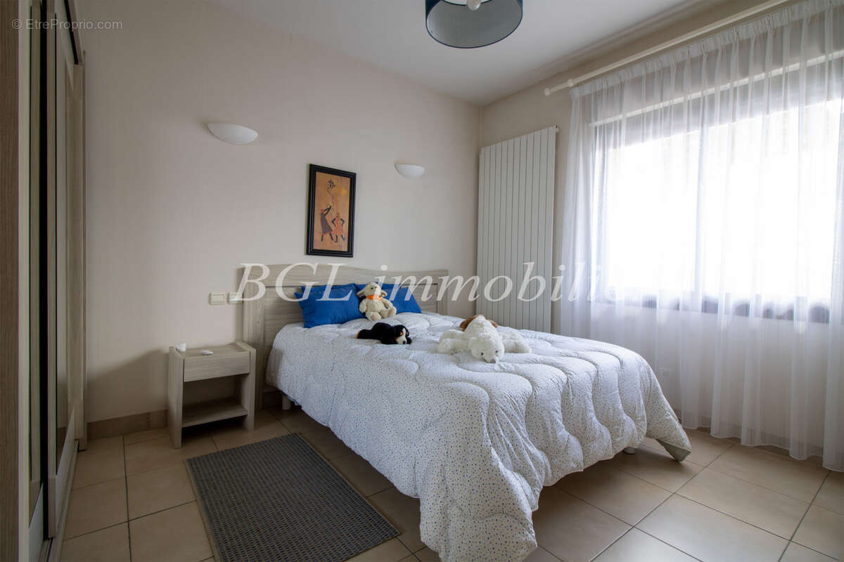 Maison familiale de 200 m2 à La Hume (Gujan-Mestras) - belle situation - photo 12