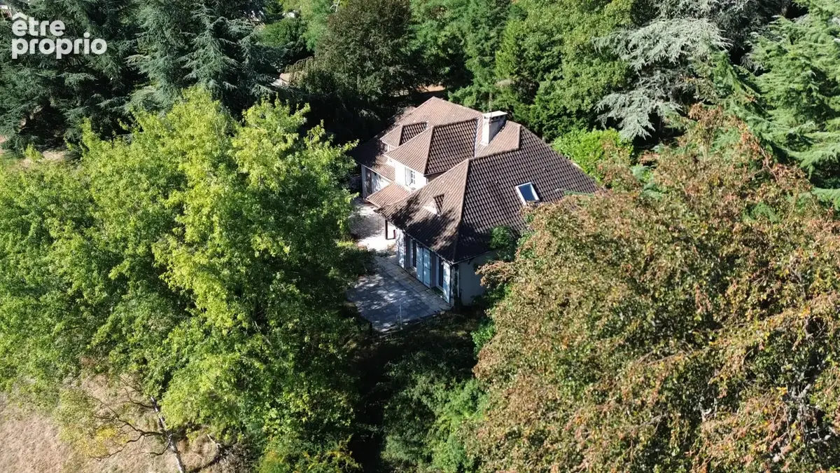 Le Golf / Côte Chaude - MAISON Familiale de 223m2, 6790m2 de terrain - photo 14