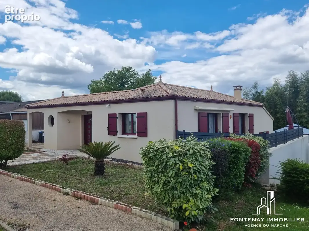 Photo Maison à Fontenay-Le-Comte au prix de 283 800€