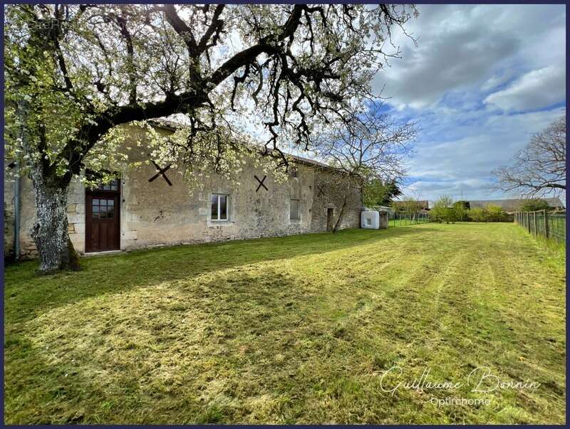 Maison à MAILLE