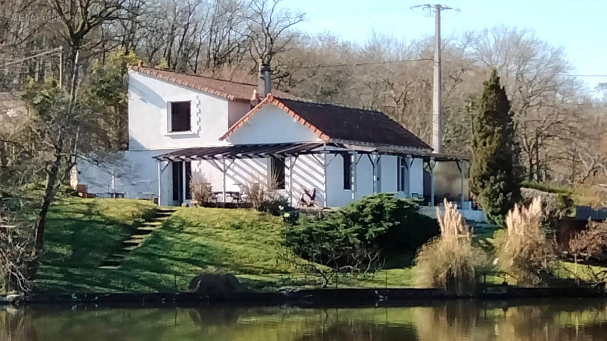 4 mars 2026 - Maison à AVAILLES-LIMOUZINE