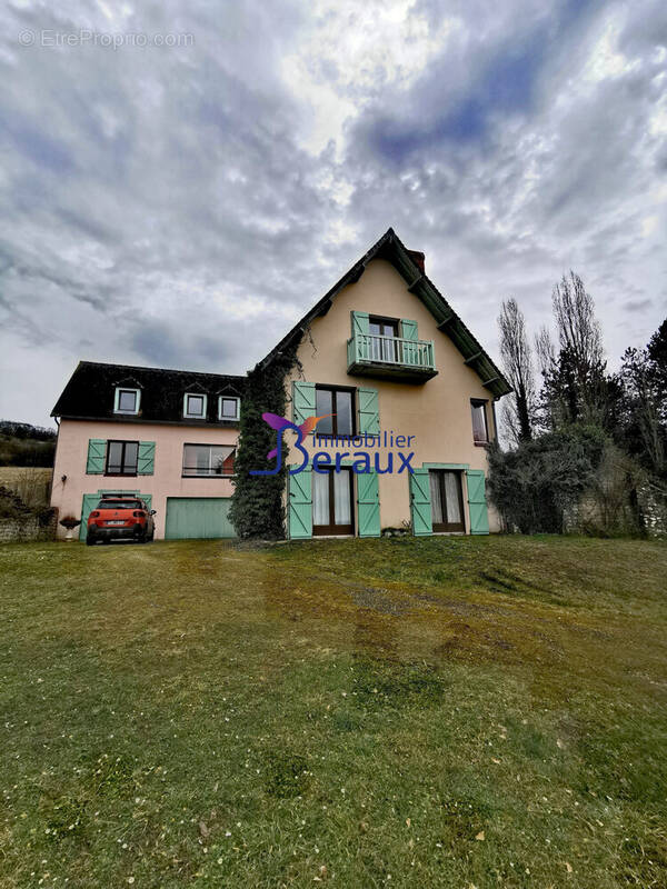 Maison à SAINT-MARTIN-DE-BOSCHERVILLE